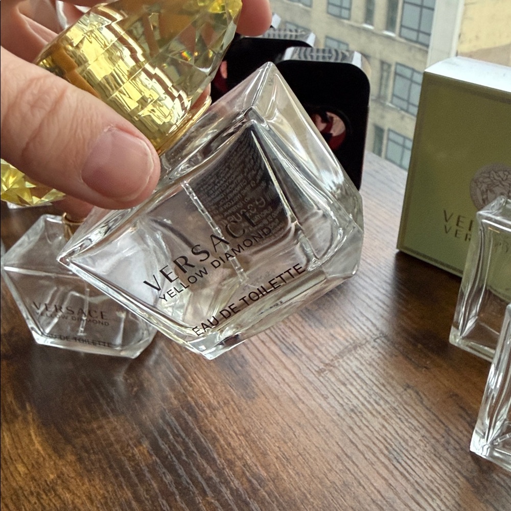 Gucci, YSL, Versace, Burberry Perfume Bottles - Picture 9 of 10